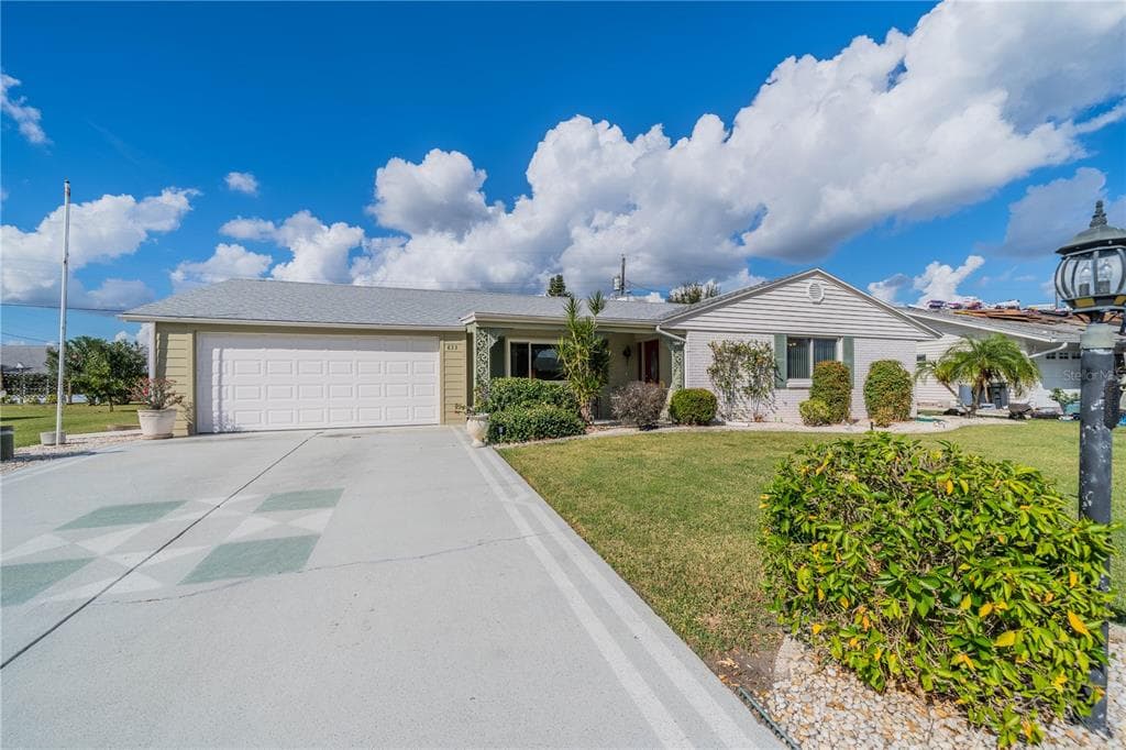 833 OAKMONT AVENUE SUN CITY CENTER, FL 33573