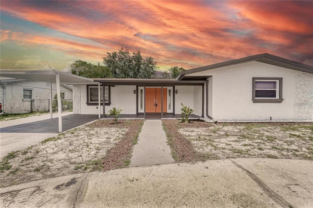 3172 HARVARDSTON LOOP HOLIDAY, FL 34691