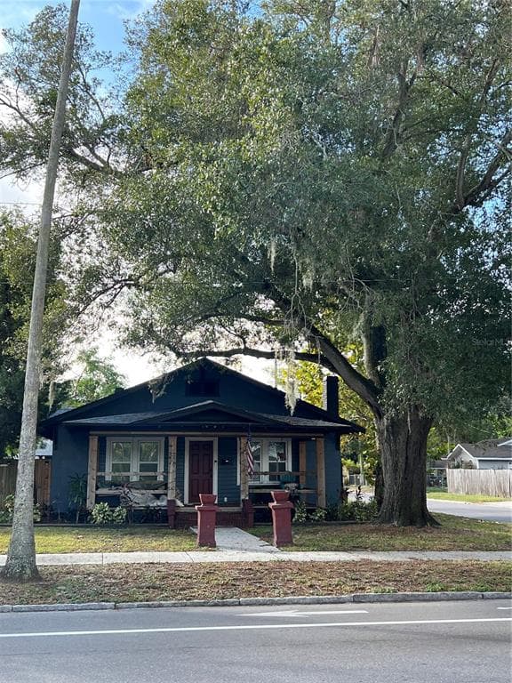 1934 30TH AVENUE N ST PETERSBURG, FL 33713