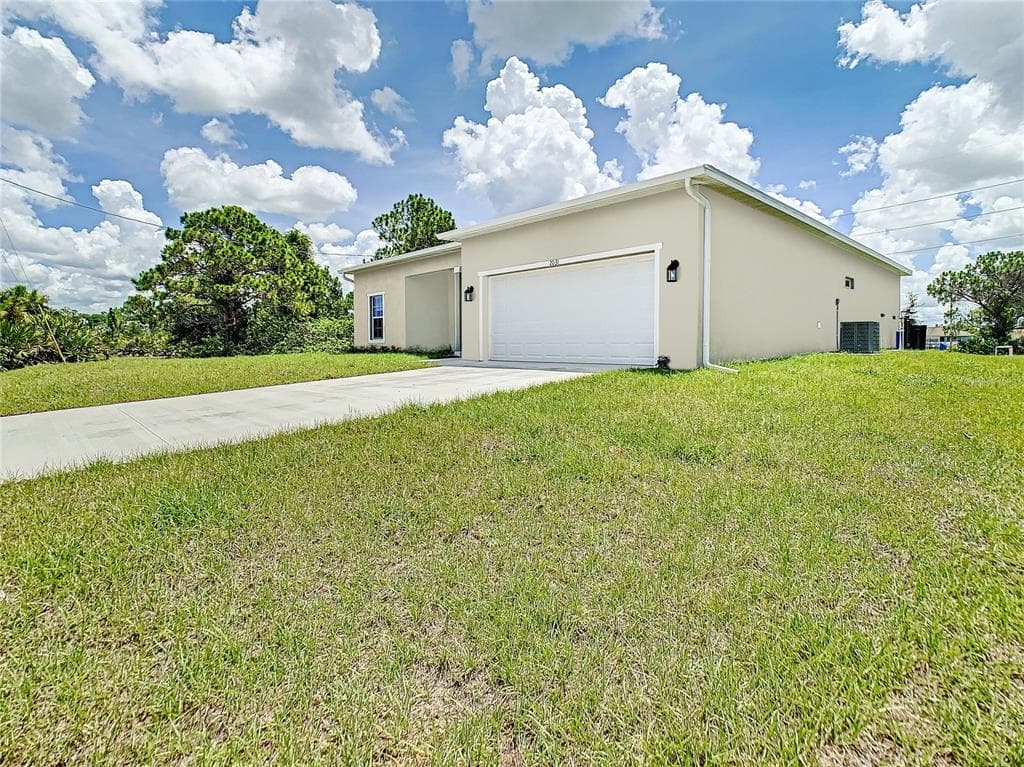 462 OMEN STREET PUNTA GORDA, FL 33982