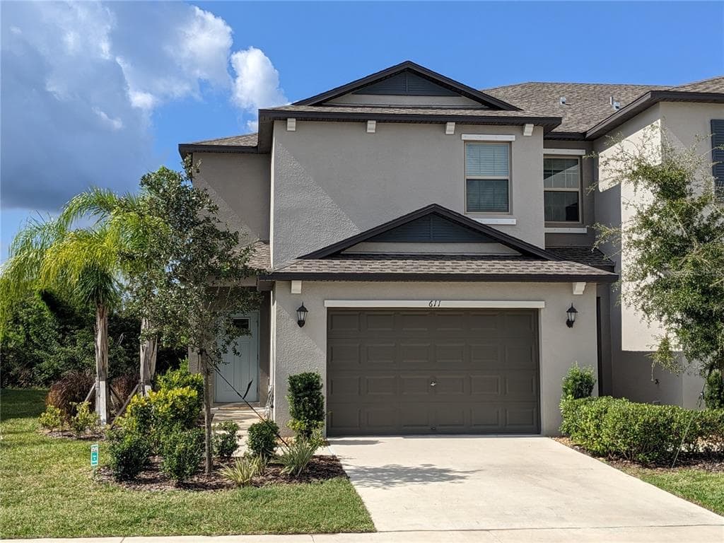 611 ROYAL EMPRESS DRIVE RUSKIN, FL 33570