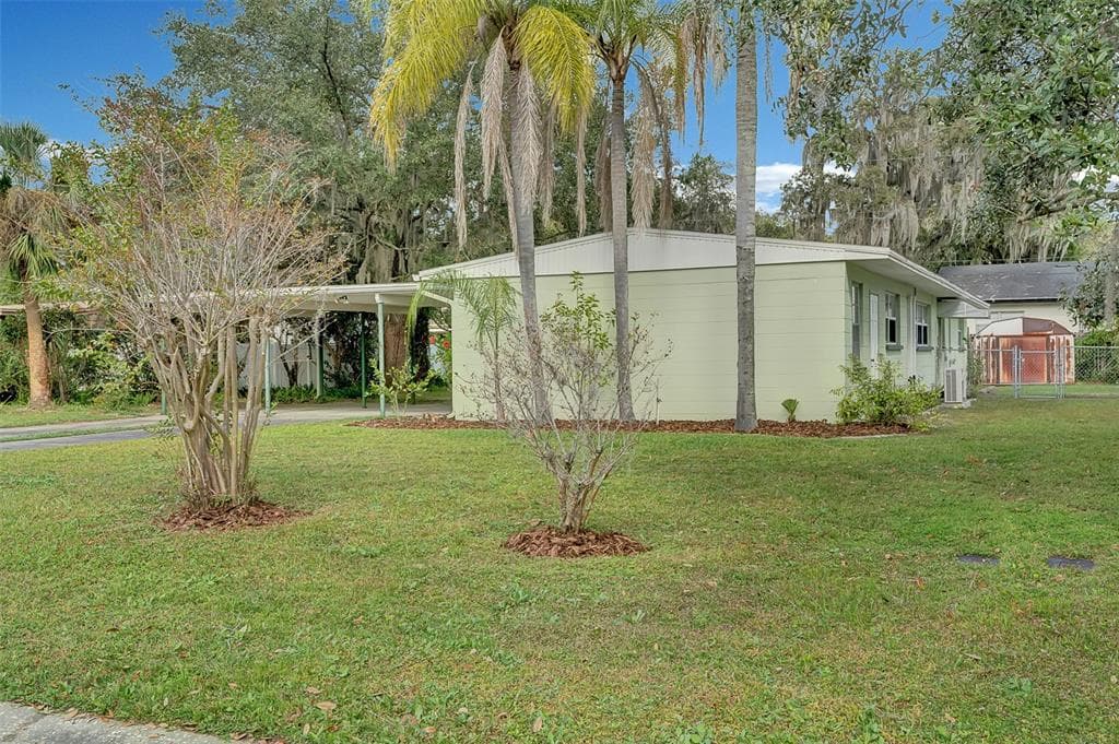 810 E RIVER DRIVE TEMPLE TERRACE, FL 33617