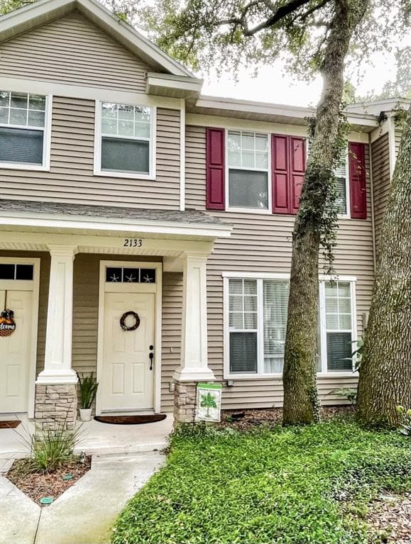 2133 GOLDEN OAK LANE VALRICO, FL 33594