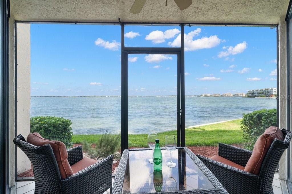 5541 PUERTA DEL SOL BOULEVARD UNIT 119 ST PETERSBURG, FL 33715