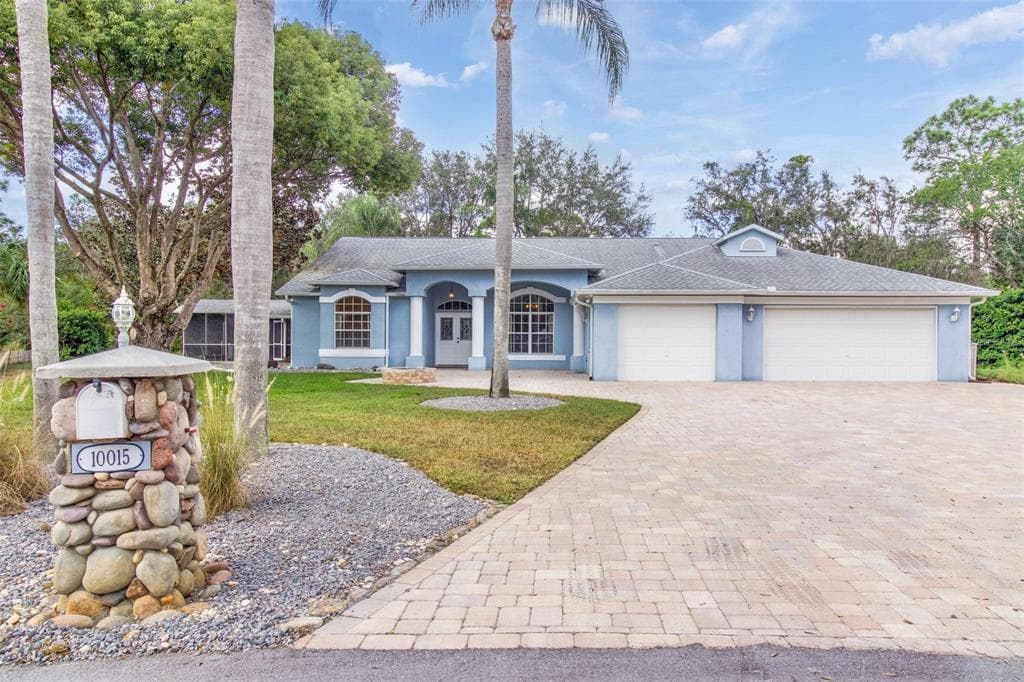 10015 BURBANK COURT NEW PORT RICHEY, FL 34654