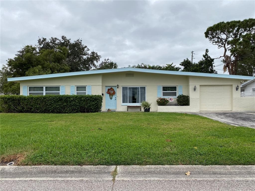 5299 39TH STREET S ST PETERSBURG, FL 33711