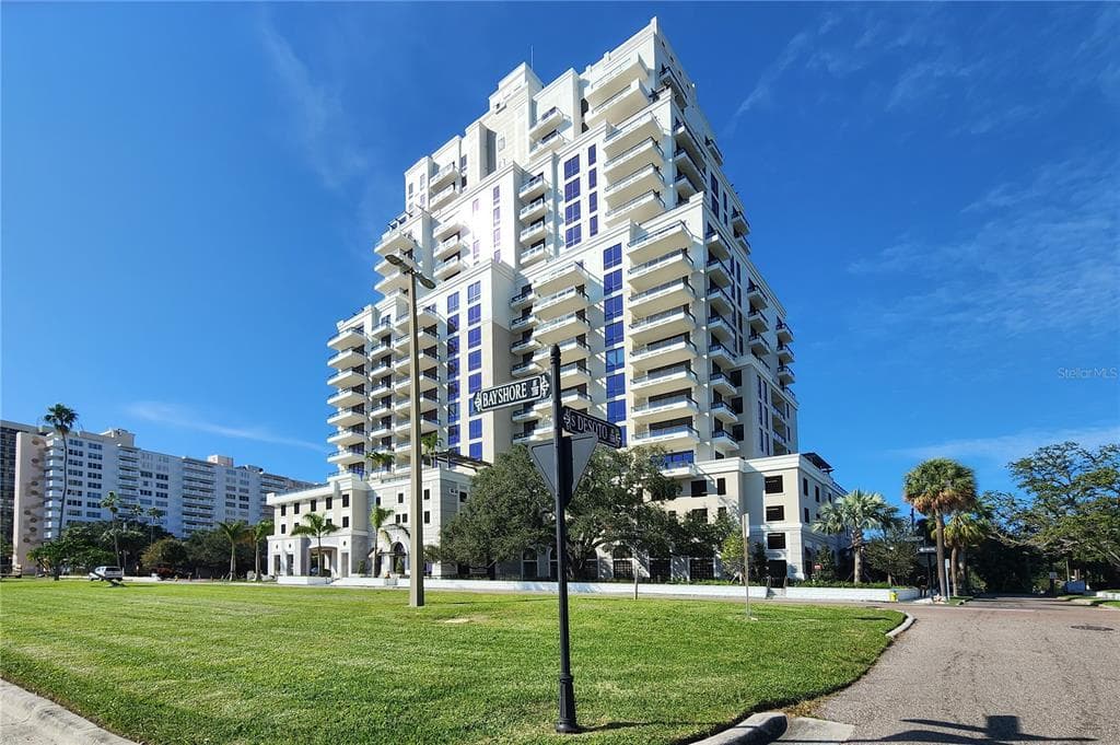 2103 BAYSHORE BOULEVARD UNIT 1503 TAMPA, FL 33606