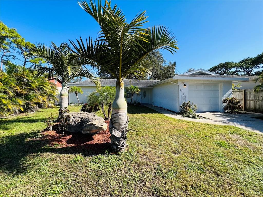 5247 76TH STREET N ST PETERSBURG, FL 33709