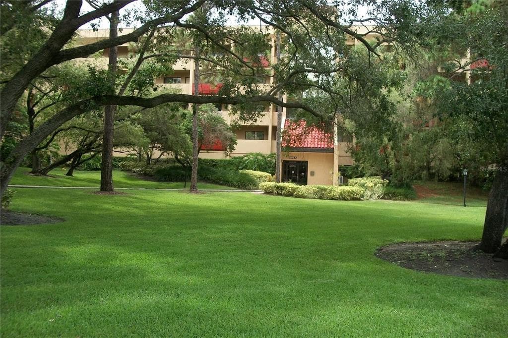 3078 EASTLAND BOULEVARD UNIT 206 CLEARWATER, FL 33761
