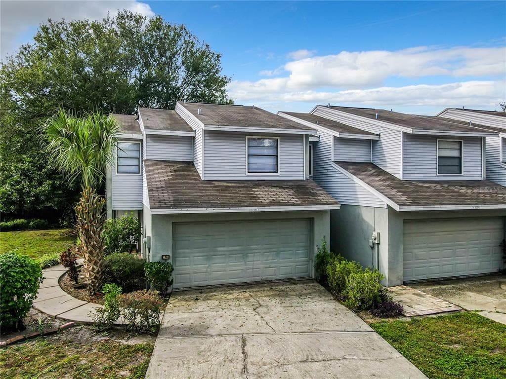 13302 ARENA PLACE UNIT 13302 TAMPA, FL 33612