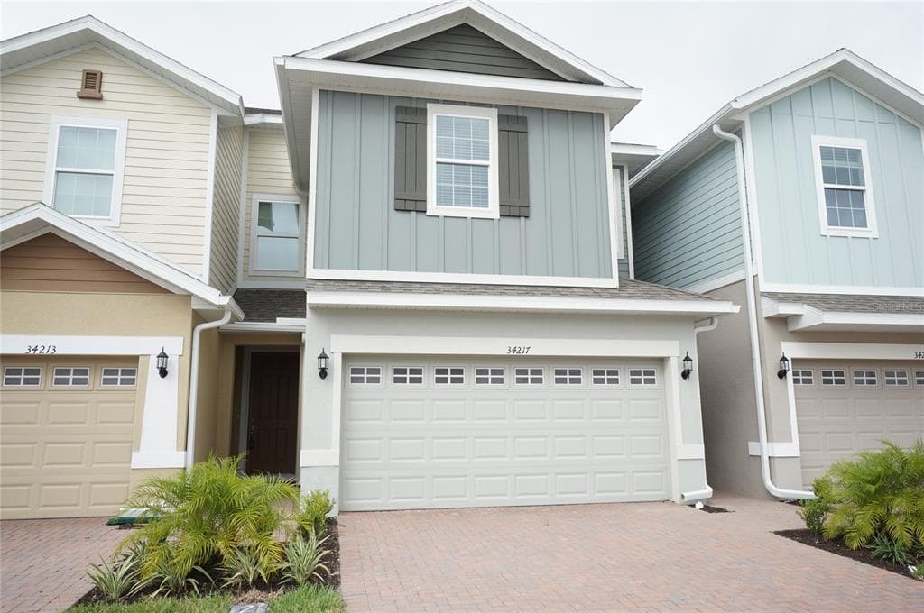 34217 CINDER WAY WESLEY CHAPEL, FL 33545