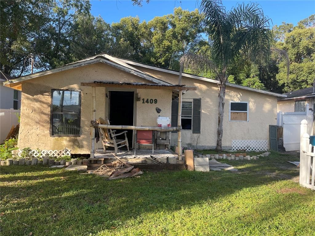 1409 W WOOD STREET TAMPA, FL 33604