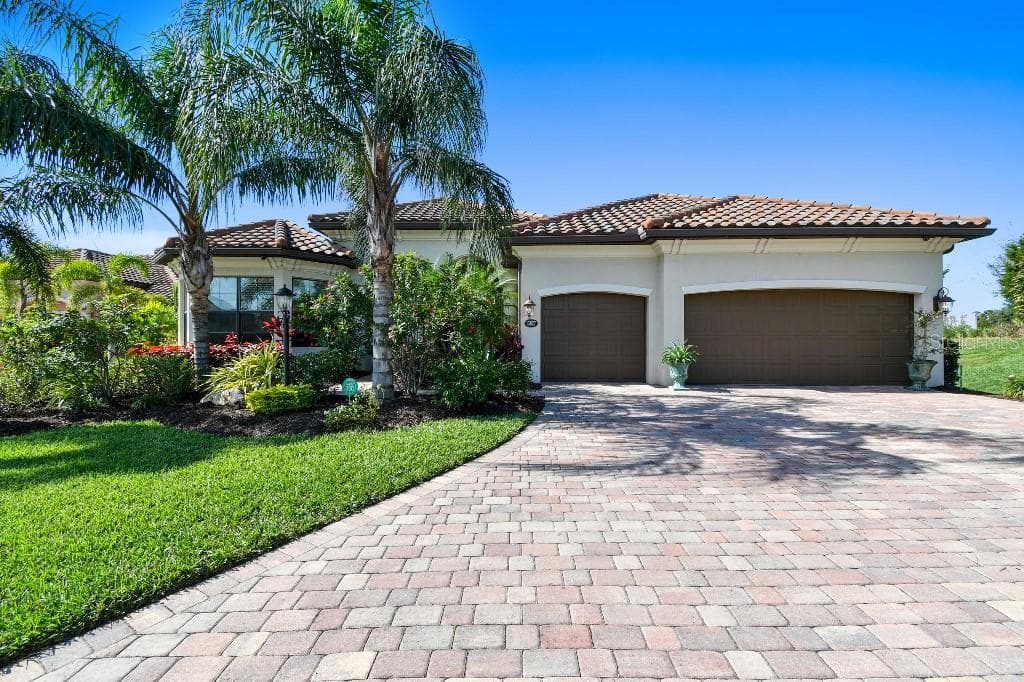 13827 SWIFTWATER WAY BRADENTON, FL 34211