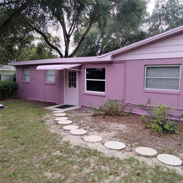 1531 BROOKSIDE DRIVE