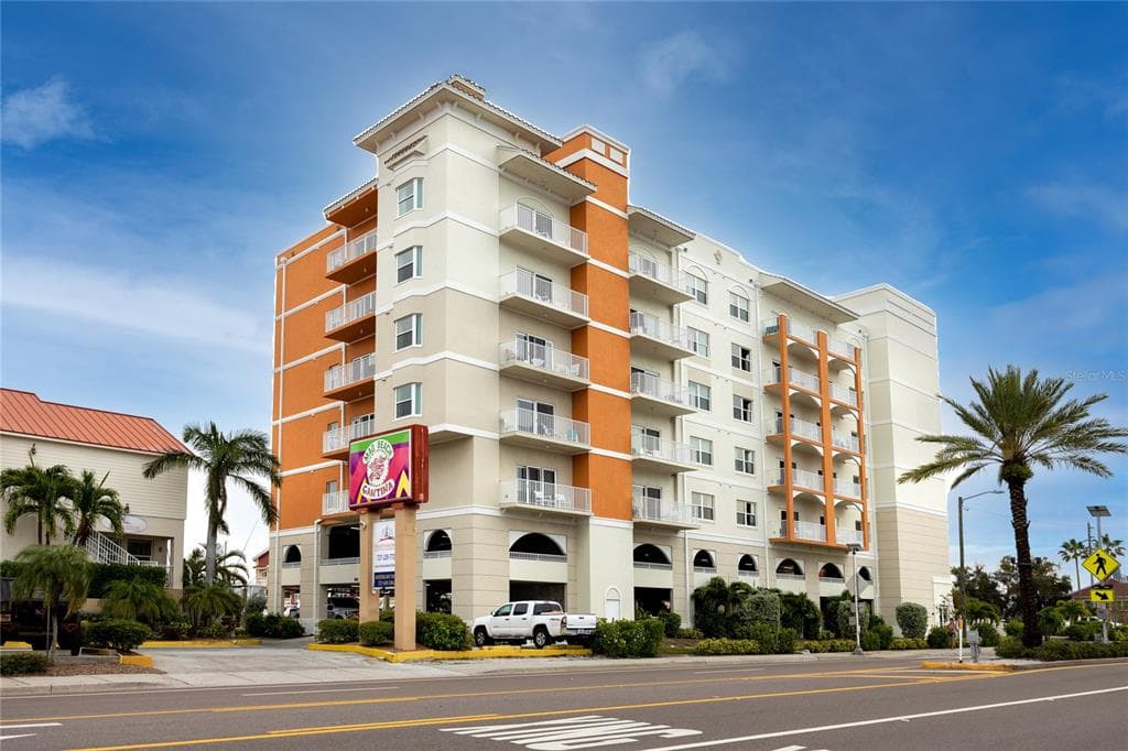 13101 GULF BOULEVARD UNIT 1705 MADEIRA BEACH, FL 33708