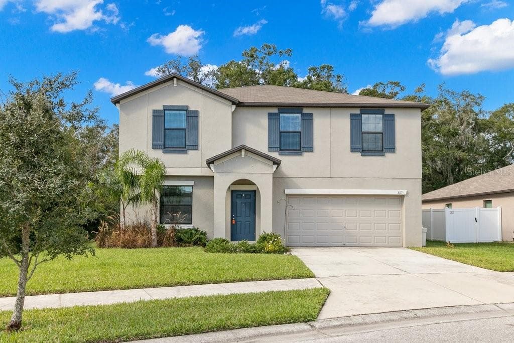 3111 MOULDEN HOLLOW DRIVE ZEPHYRHILLS, FL 33540