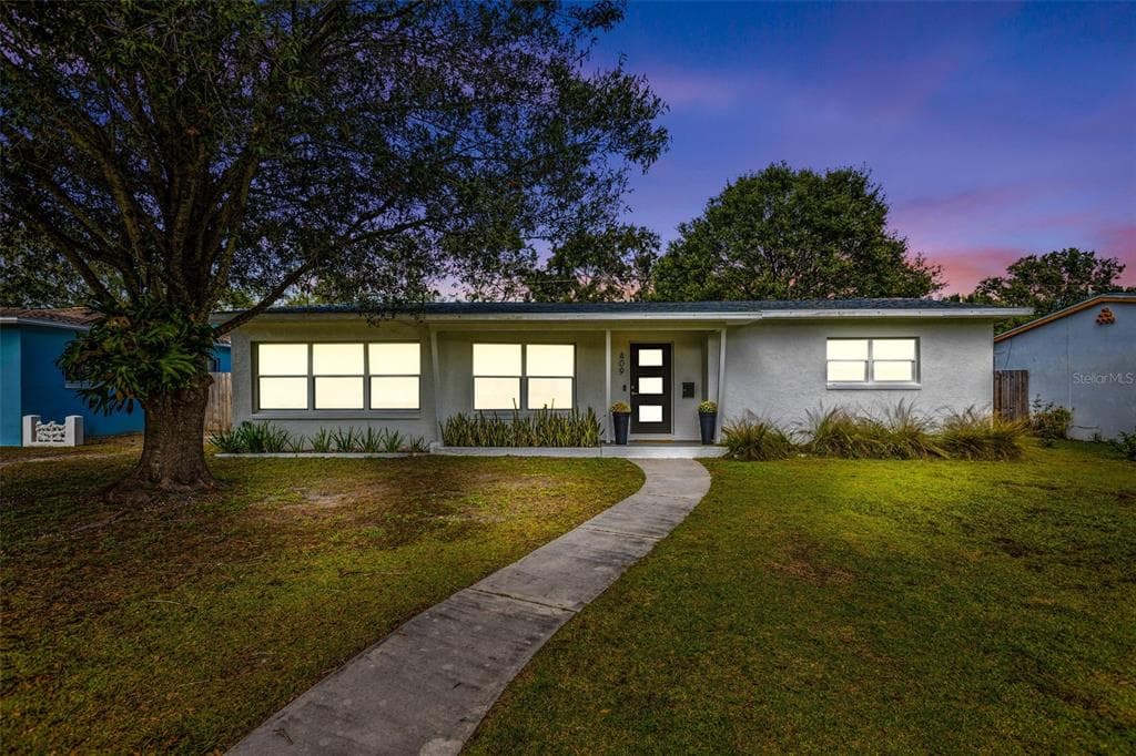 409 36TH AVENUE NE ST PETERSBURG, FL 33704