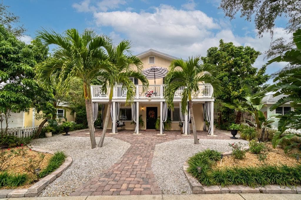 516 INDIANA AVENUE CRYSTAL BEACH, FL 34681