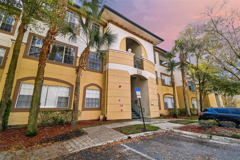 17104 CARRINGTON PARK DRIVE UNIT 522 TAMPA, FL 33647