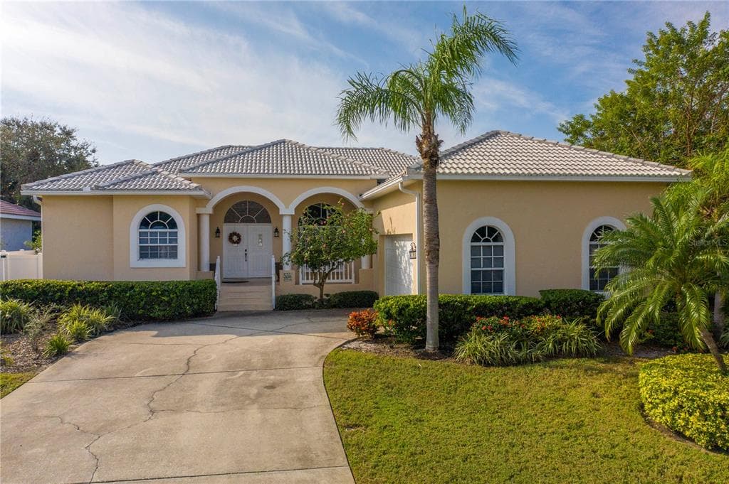 508 MADRID DRIVE TIERRA VERDE, FL 33715