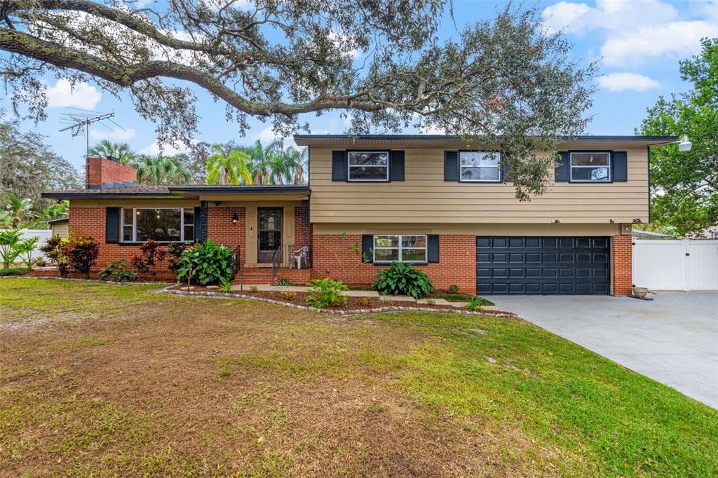 709 WESTWOOD CIRCLE BRANDON, FL 33511
