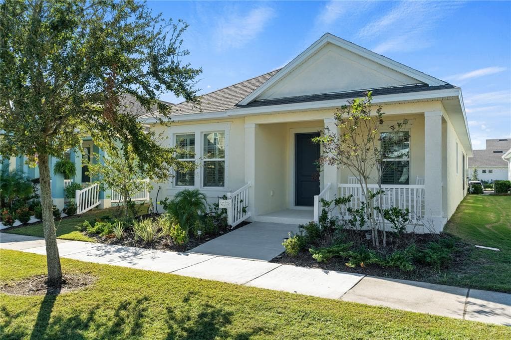 721 WINTERSIDE DRIVE APOLLO BEACH, FL 33572