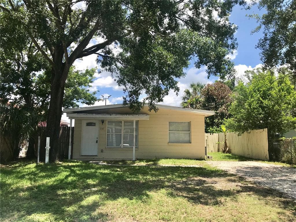 2345 W SAINT CONRAD STREET TAMPA, FL 33607