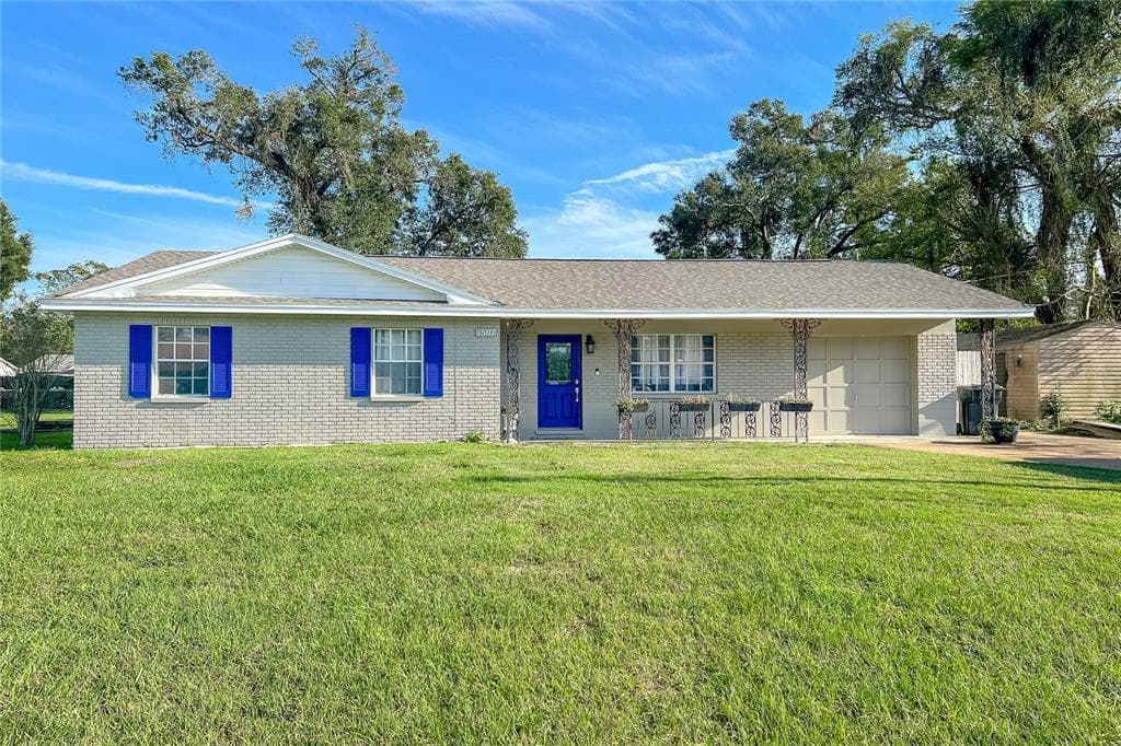 1507 W PALM CIRCLE VALRICO, FL 33596