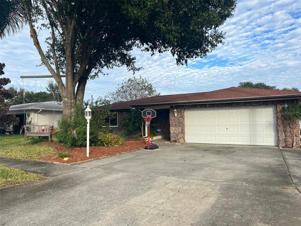 3270 CAUSEWAY DRIVE PALM HARBOR, FL 34684