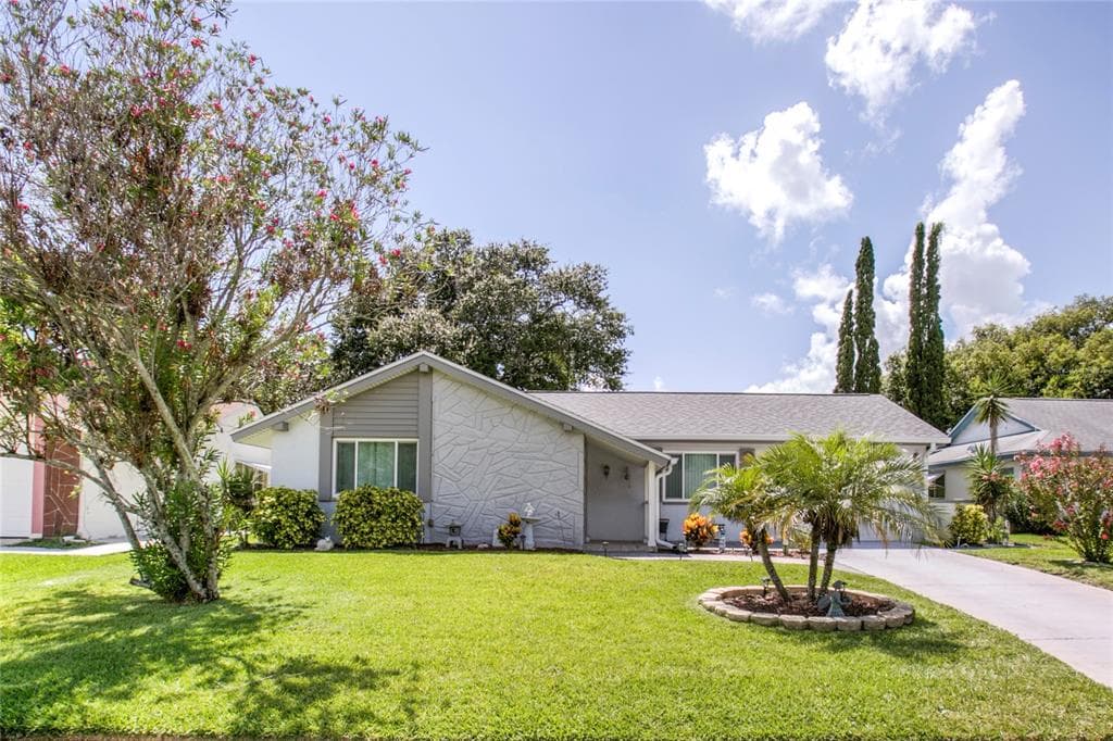 12111 MEADOWBROOK LANE HUDSON, FL 34667