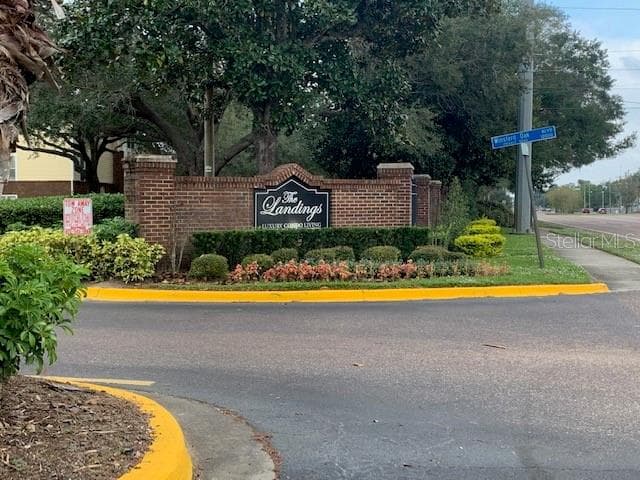 10028 STRAFFORD OAK COURT UNIT 725 TAMPA, FL 33624