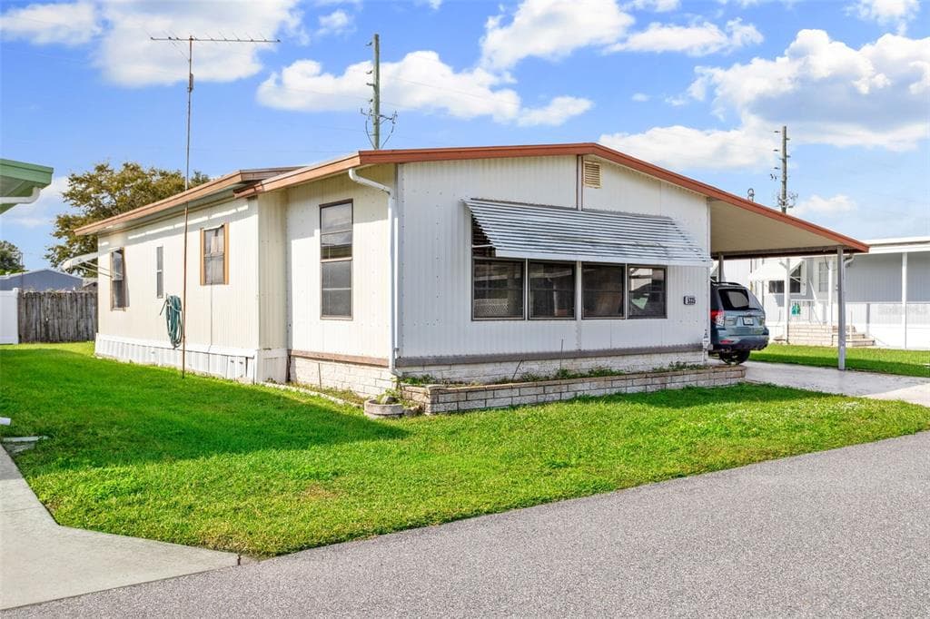 5335 ANTIGUA DRIVE ZEPHYRHILLS, FL 33541