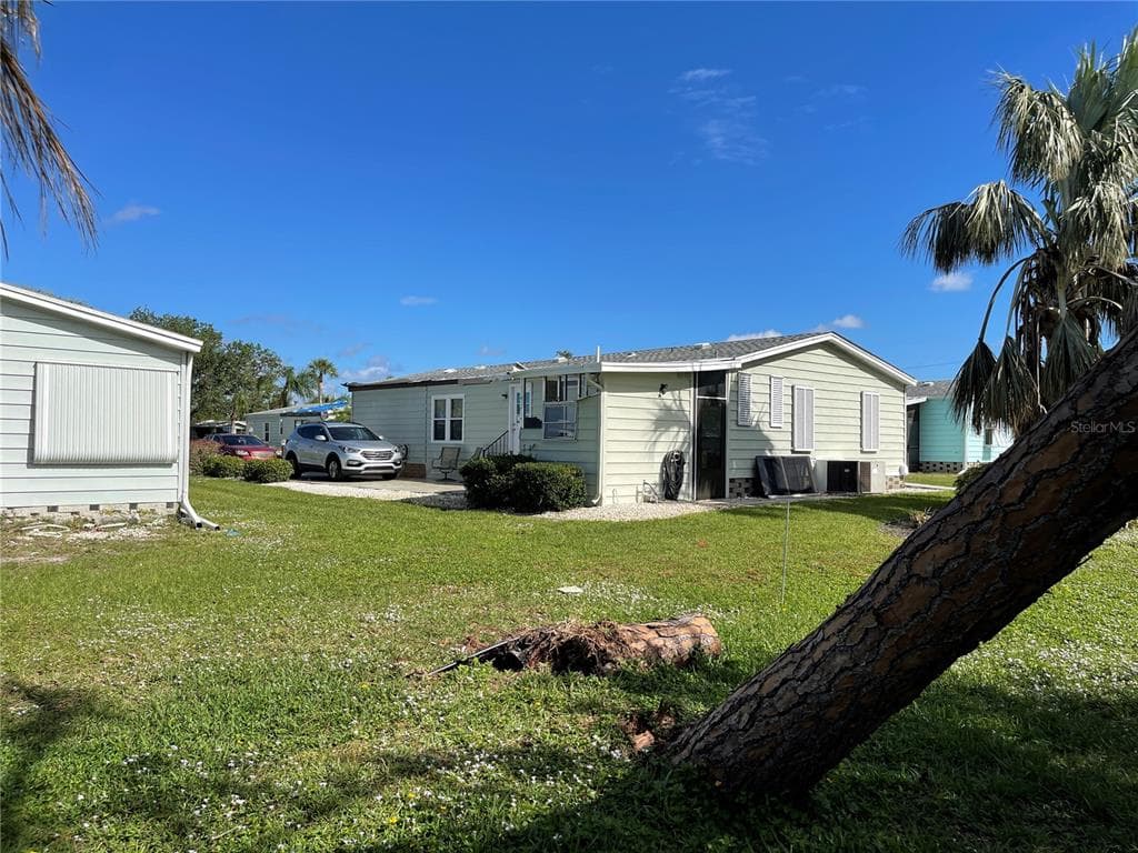 747 BUTTERFIELD CIRCLE ENGLEWOOD, FL 34223