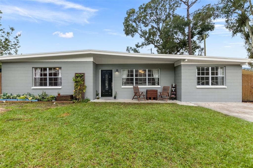 1905 E ROBSON STREET TAMPA, FL 33610