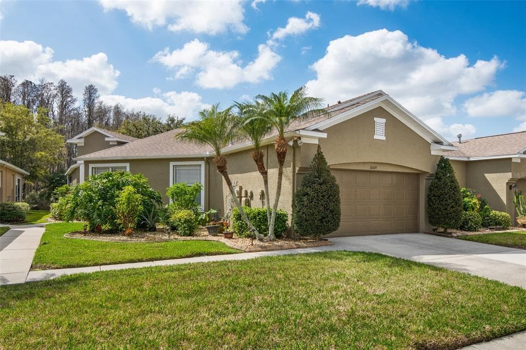 30419 LETTINGWELL CIRCLE WESLEY CHAPEL, FL 33543
