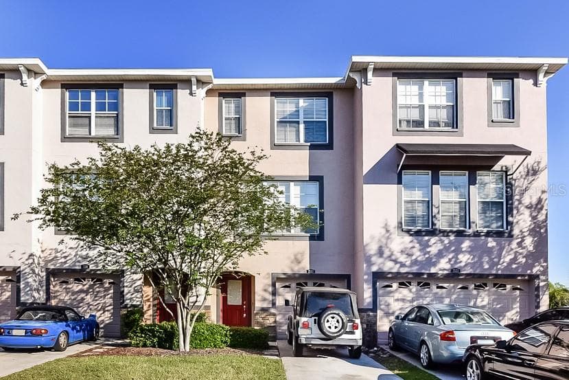 2557 LEXINGTON OAK DRIVE BRANDON, FL 33511