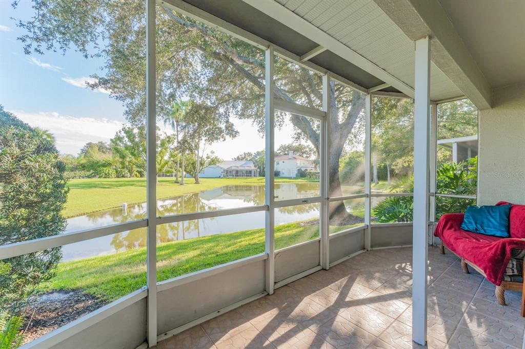 720 EARLS COURT SAFETY HARBOR, FL 34695