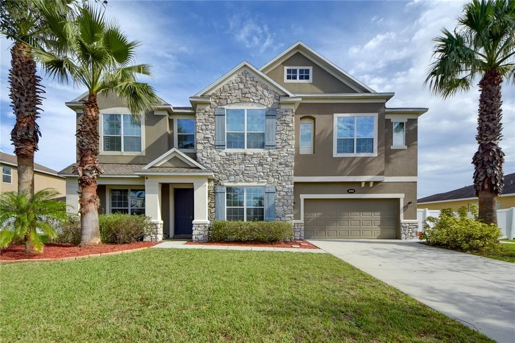 232 MAGNETA LOOP AUBURNDALE, FL 33823