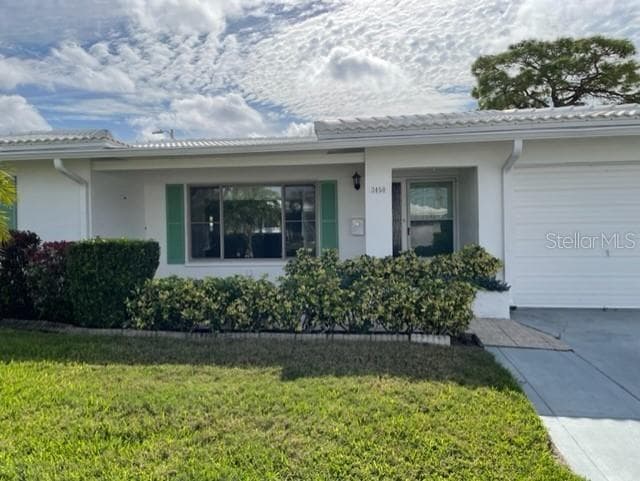 3450 101ST TERRACE N UNIT 4