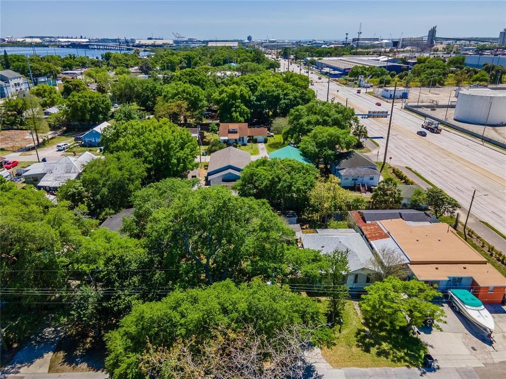 2009 THRACE STREET TAMPA, FL 33605