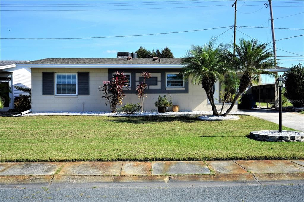1211 CHEVY CHASE DRIVE SUN CITY CENTER, FL 33573