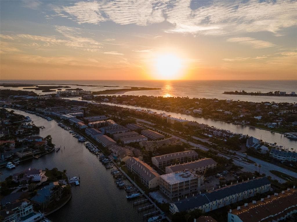 637 PINELLAS BAYWAY S UNIT 101 TIERRA VERDE, FL 33715