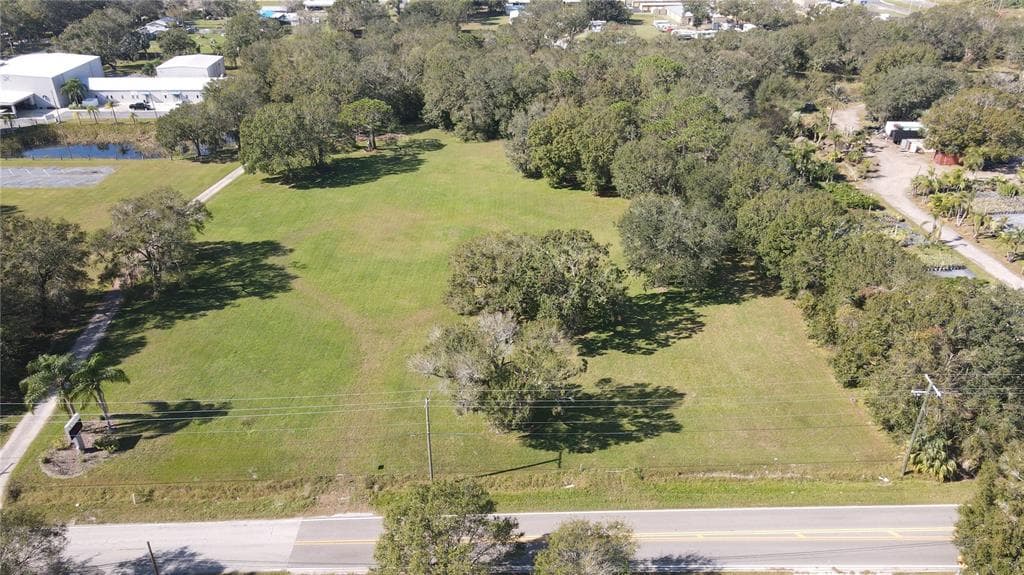 1001 24TH STREET SE RUSKIN, FL 33570