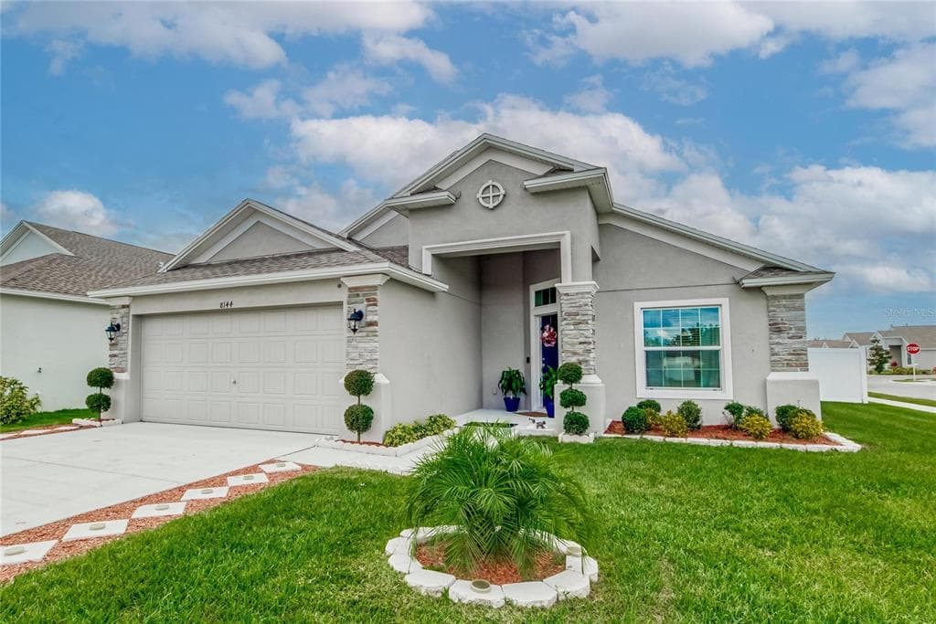 8144 CAMPBELL CROSSING CIRCLE LAKELAND, FL 33810