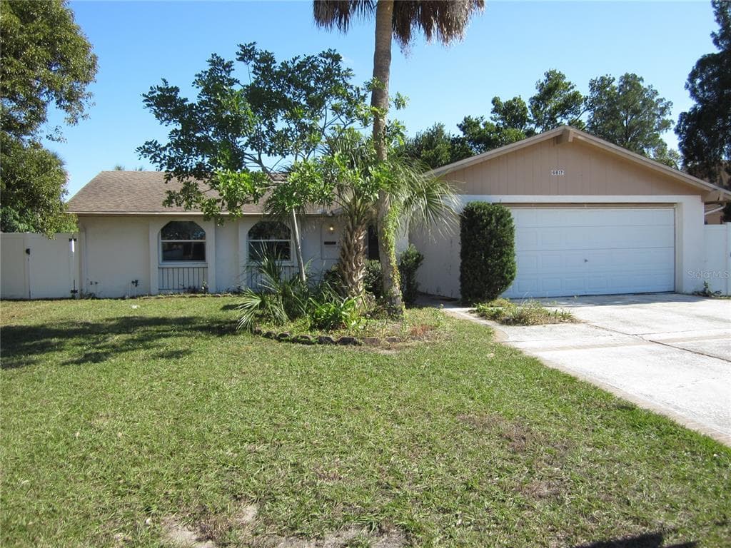 6817 WAYSIDE COURT TAMPA, FL 33634
