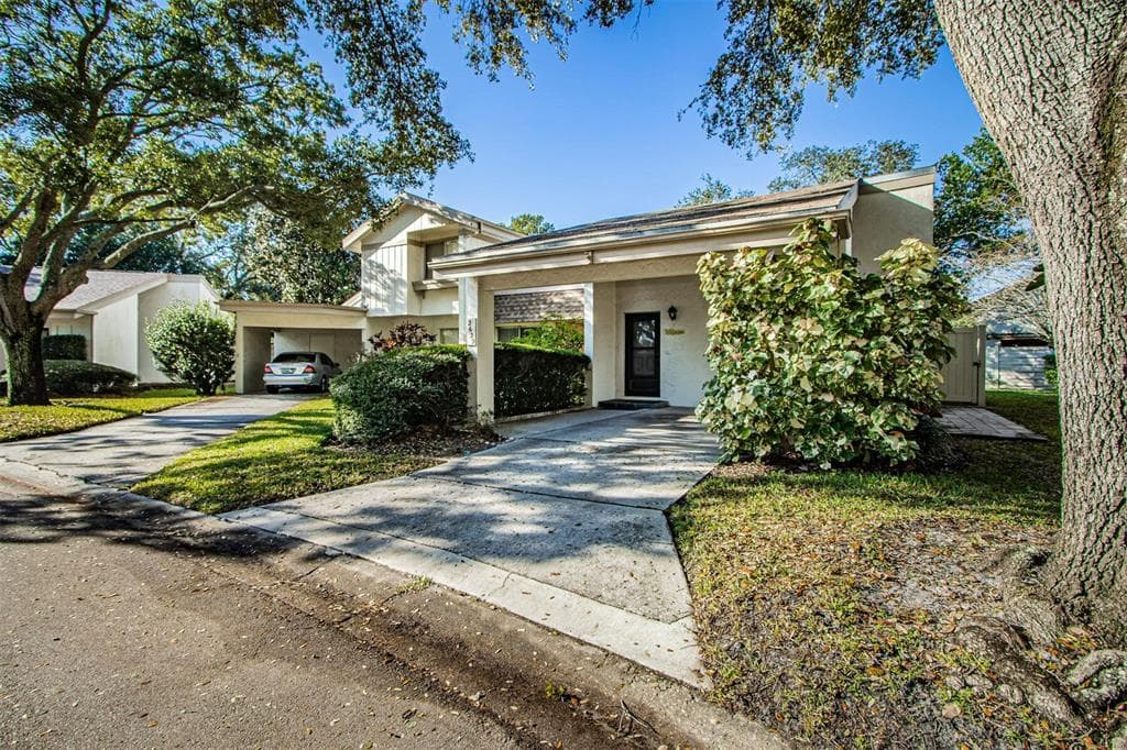 2629 CEDAR VIEW COURT CLEARWATER, FL 33761