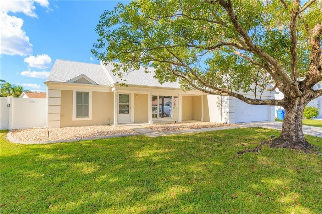 16122 PEBBLEBROOK DRIVE TAMPA, FL 33624