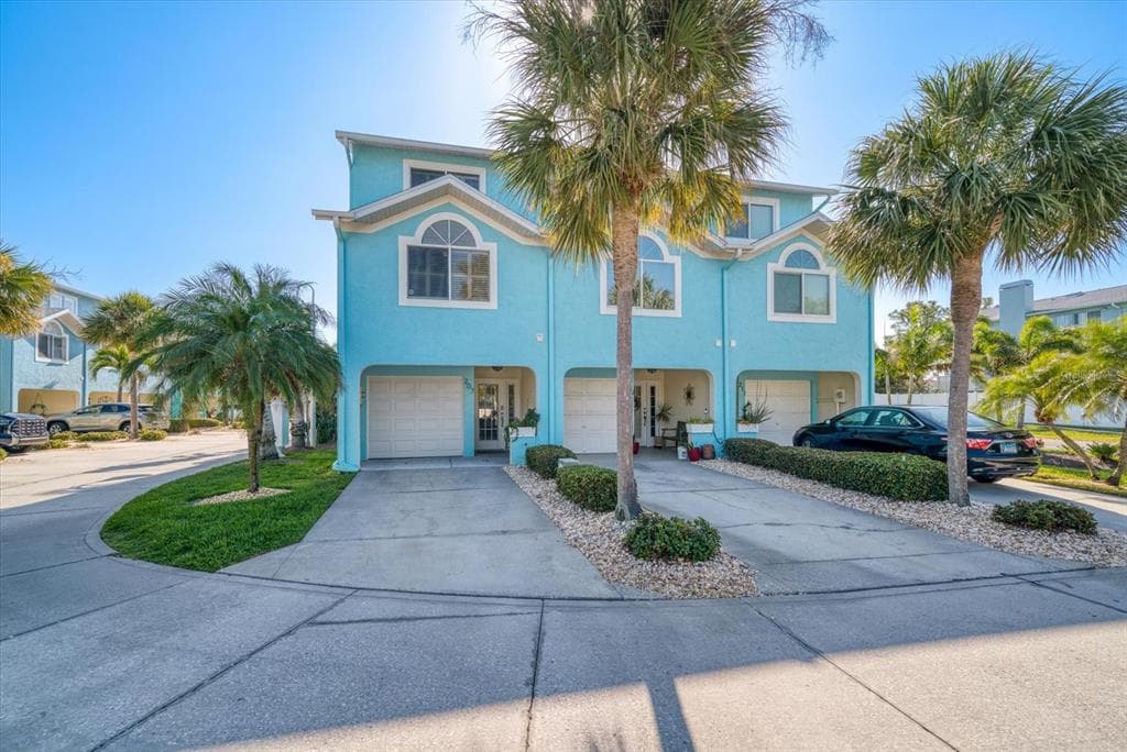 207 MARCDALE BOULEVARD INDIAN ROCKS BEACH, FL 33785