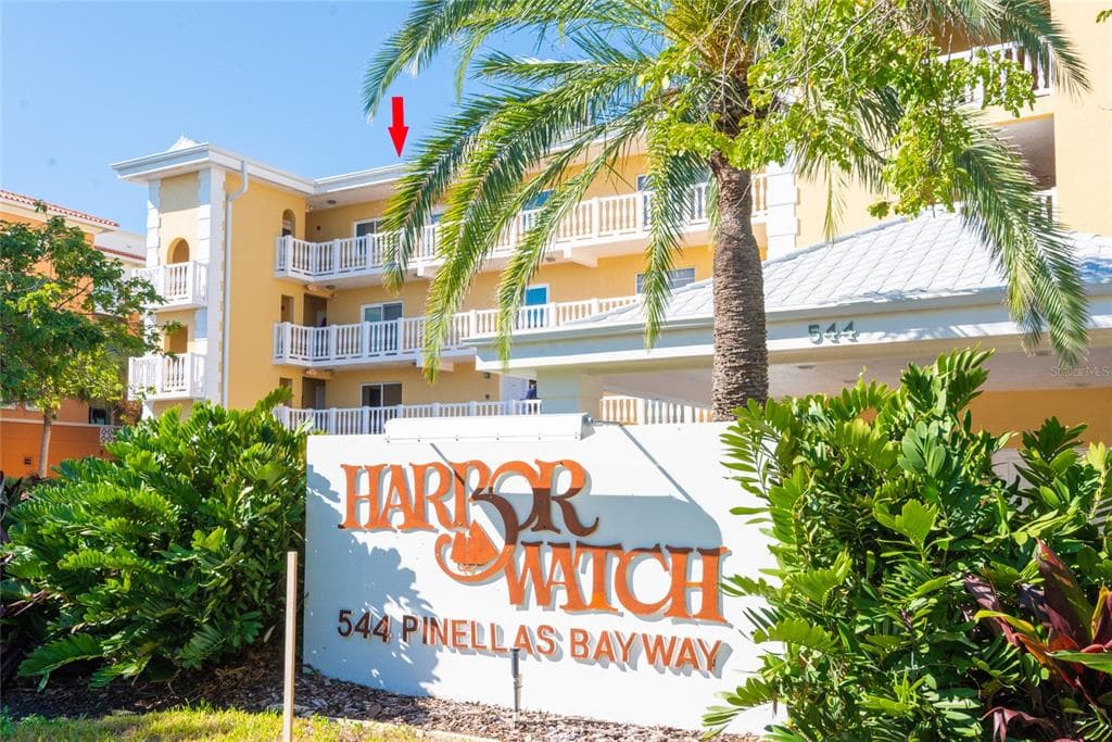 544 PINELLAS BAYWAY S UNIT PH-1 TIERRA VERDE, FL 33715
