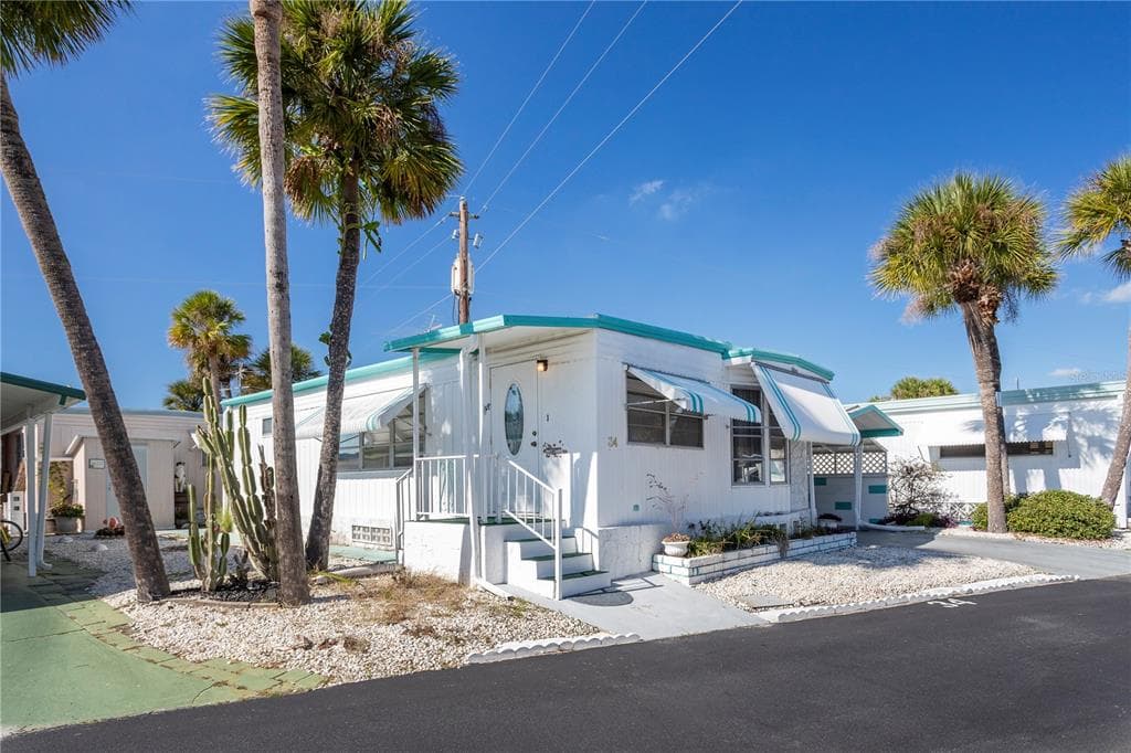 4851 W GANDY BOULEVARD UNIT B14L34 TAMPA, FL 33611